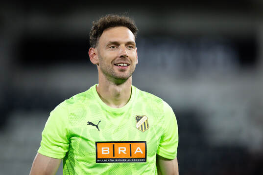 Goalkeeper Etrit Berisha of Häcken
