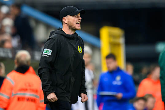 Coach Kim Hellberg of Hammarby