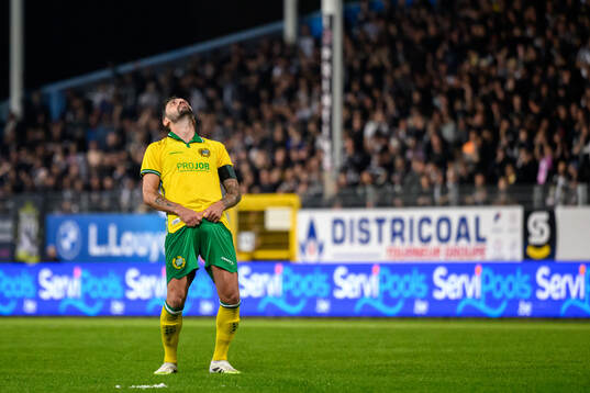 Nahir Besara of Hammarby looks dejected