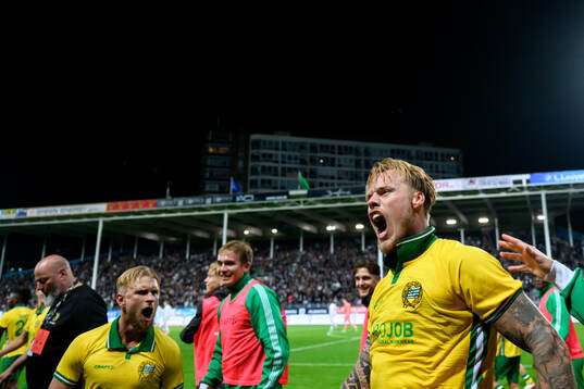 Victor Eriksson of Hammarby celebrates