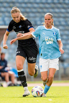 Växjö DFFs Elin Nilsson och Malmö FFs Karoline Olesen