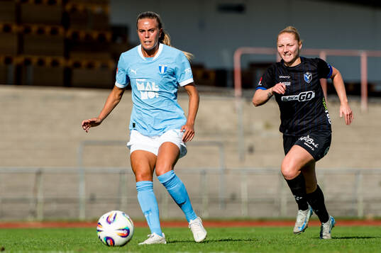 Malmö FFs Elin Björklund och Växjö DFFs Sophia