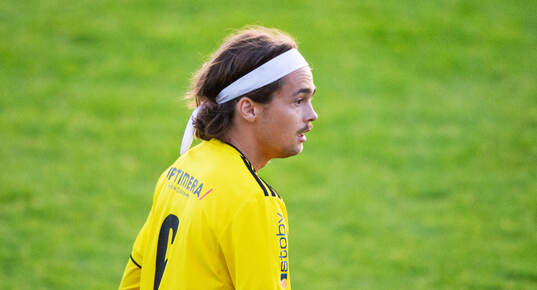IFK Hässleholms Gustaf Winroth i matchen i division 2