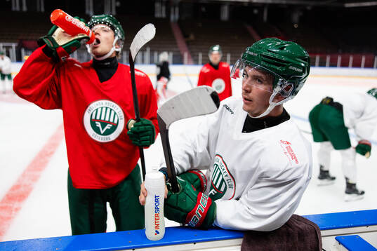 Frölundas Jacob Peterson och Jere Innala