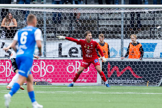 Örebros Jakub Ojrzynski