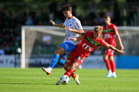 Värnamos Marcus Antonsson och GAIS Kevin Holmén