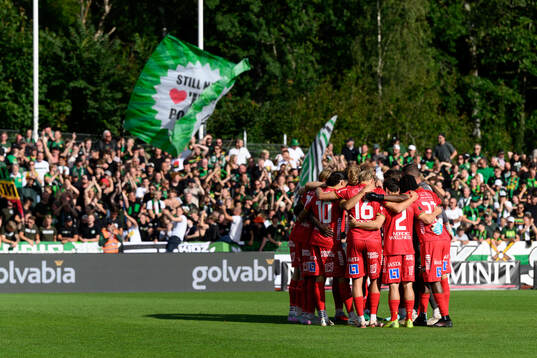 GAIS spelare samlas
