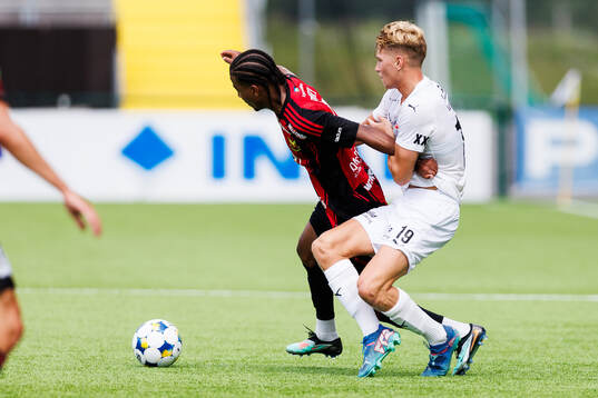 Östersunds Nebiyou Perry och Helsingborgs Benjamin Örn