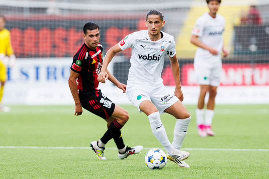 Helsingborgs Ervin Gigovic och Östersunds Ahmed Bonnah