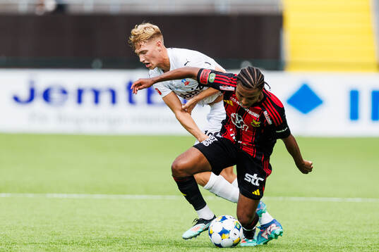 Östersunds Nebiyou Perry och Helsingborgs Benjamin Örn
