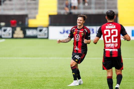 Östersunds Jamie Ryan Hopcutt jublar