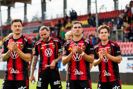 Östersunds Jamie Ryan Hopcutt och Ahmed Bonnah