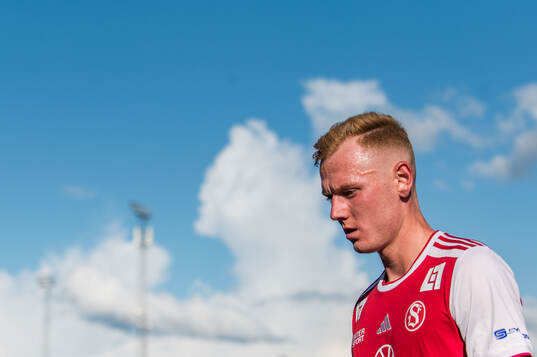 Sandvikens IFs Christopher Redenstrand deppar