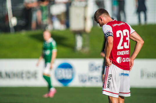 Sandvikens IFs Emil Engqvist deppar