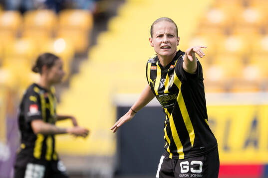 Bläddra bland fler bilder av Fotboll, Träningsmatch, Häcken - Kristianstad