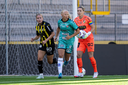 Häckens målvakt Jennifer Falk