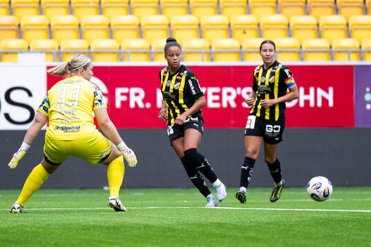 Häckens Felicia Schröder