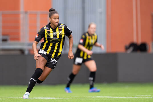 Häckens Felicia Schröder