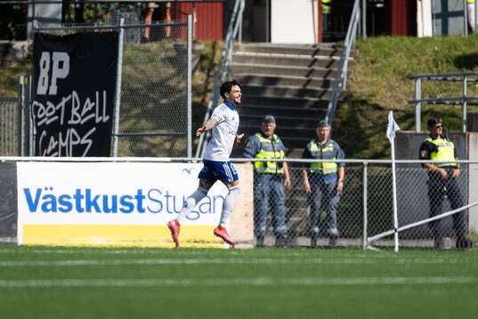 IFK Norrköpings David Moberg Karlsson jublar