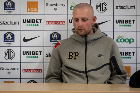Brommapojkarnas huvudtränare Fredrik Landén