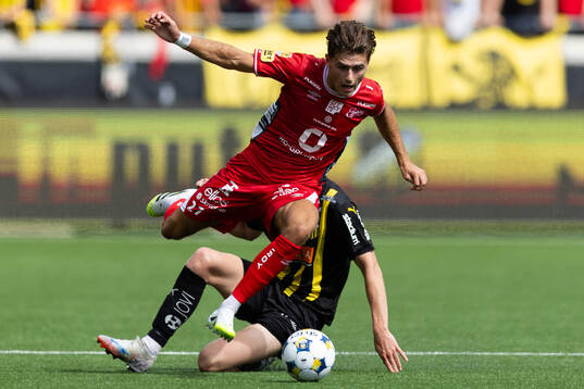 Häckens Isak Brusberg och Elfsborgs Besfort Zeneli