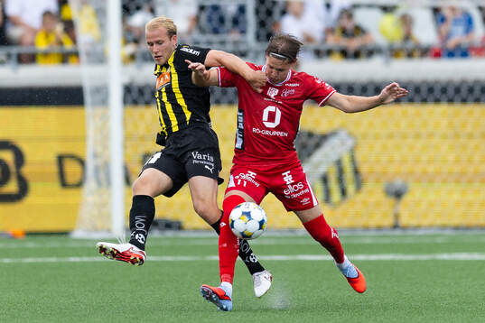 Häckens Harry Hilvenius och Elfsborgs Taylor Silverholt
