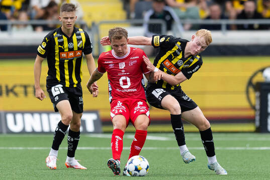 Elfsborgs Frederik Ihler och Häckens Lasse Madsen