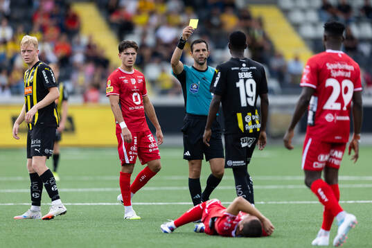 Domare Granit Maqedonci varnar Häckens John Paul Dembe