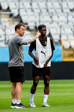 Sports director Daniel Andersson and Salifou Soumah
