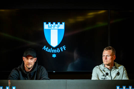 Head coach Jacob Neestrup and Viktor Claesson
