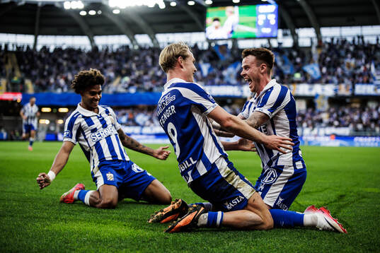 IFK Göteborgs Max Fenger och Tobias Heintz jublar