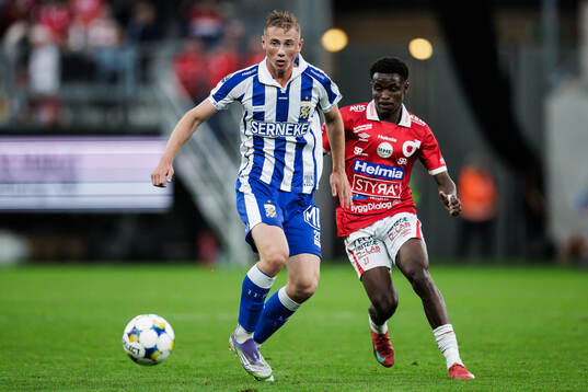 IFK Göteborgs Benjamin Brantlind och Degerfors Ziyad Salifu