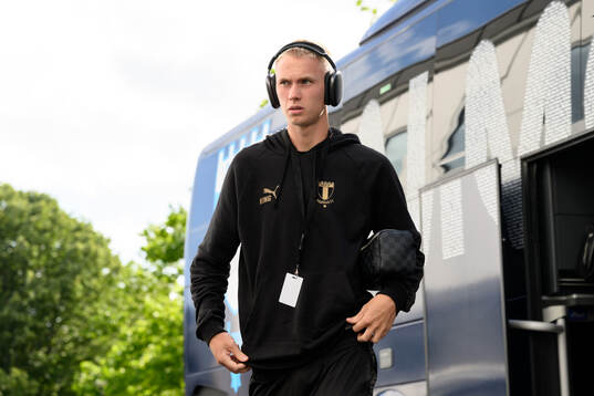Daniel Gudjohnsen of Malmö FF arrives