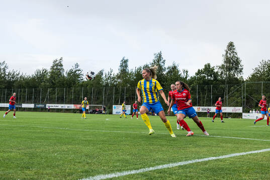 Eskilsminnes Johanna Olsson och Helsingborgs Inez Gertsen