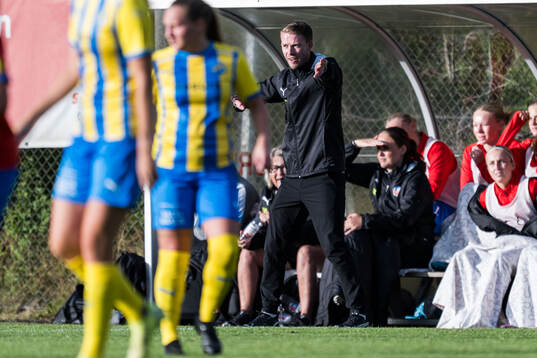 Helsingborgs tränare Kristoffer Schönbeck