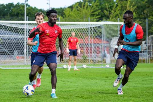 Samuel Asoma och Adam Akimey