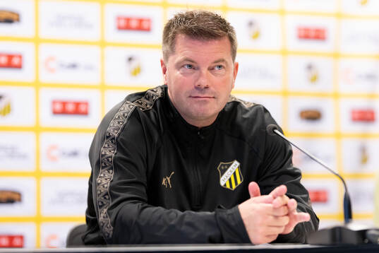 Tränare Jens Gustafsson och