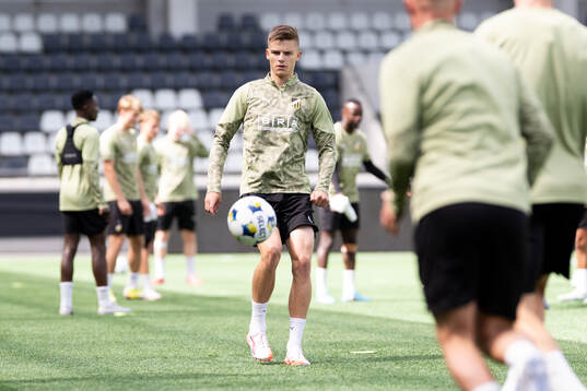 Adrian Svanbäck