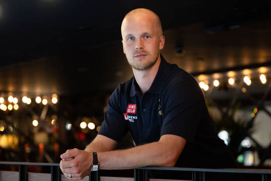 Elias Pettersson of the Swedish men's national ice hockey