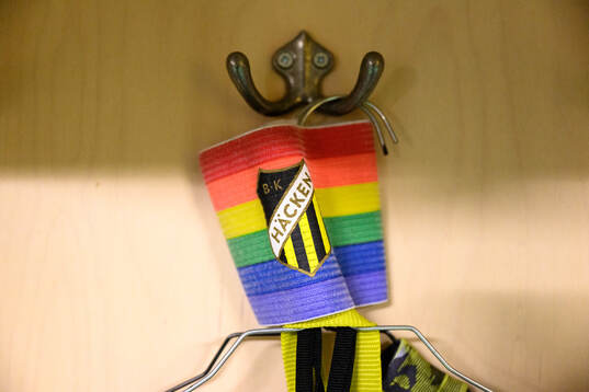 Captain’s armband