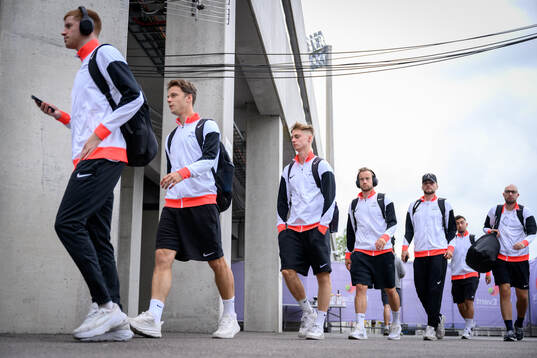 Felix Horn Myhre, Bård Finne and players of Brann