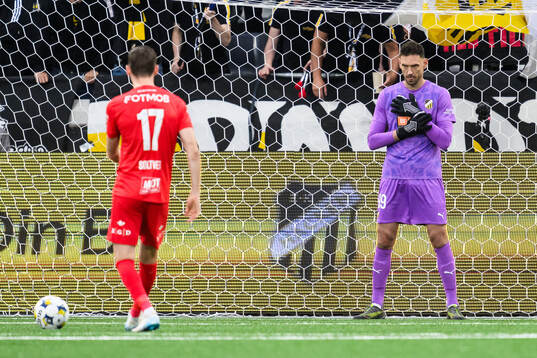 Goalkeeper Etrit Berisha of Häcken