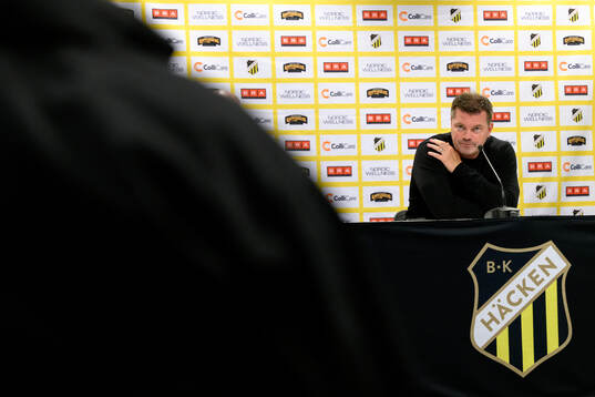 Coach Jens Gustafsson of Häcken at a press conference