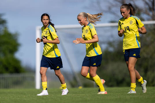 Mayar Khatawi, Lisen Wilson och Nora Sandberg