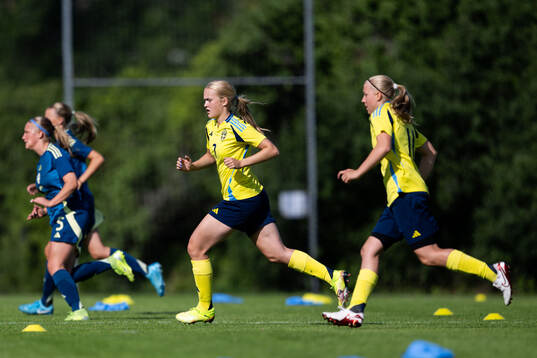 Nora Blom och Amanda Cannehag