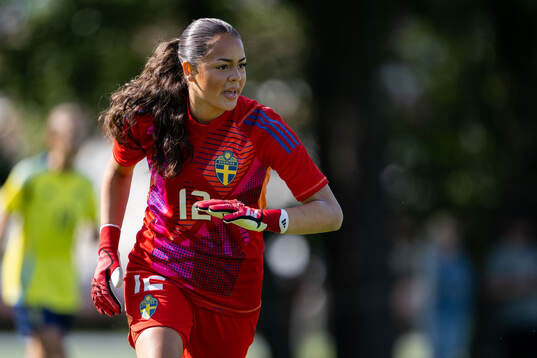 Målvakt Ellie Röhr