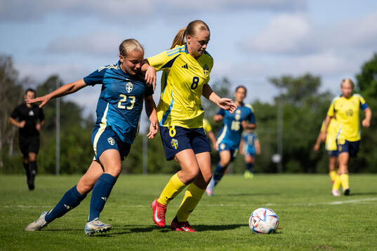 Maja Jernström och Elin Wallgren