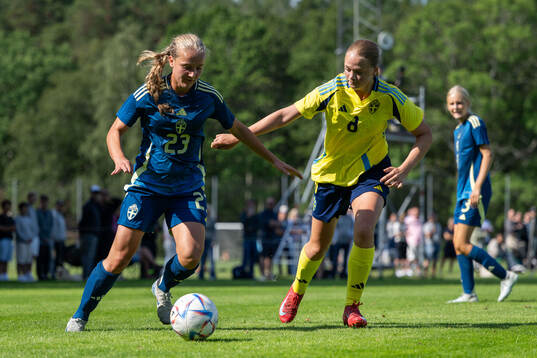 Maja Jernström och Elin Wallgren