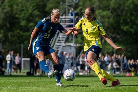 Maja Jernström och Elin Wallgren