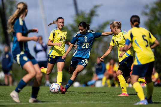 Isabelle Fagerlund och Maylin Lövgren Sarmiento